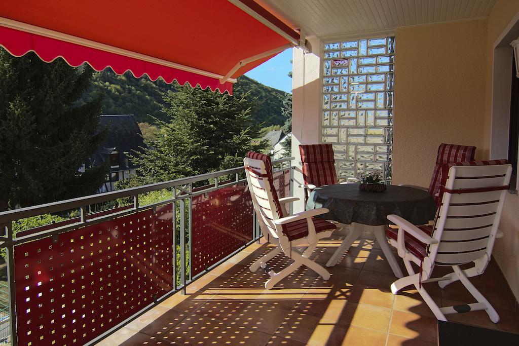 Ferienwohnung Burgblick Bullay Zewnętrze zdjęcie